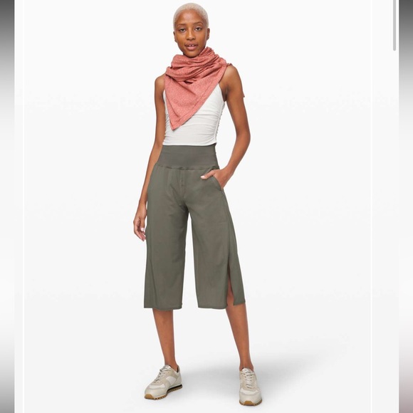 Lululemon Vinyasa Scarf *Rulu Heathered Magenta - Picture 2 of 7